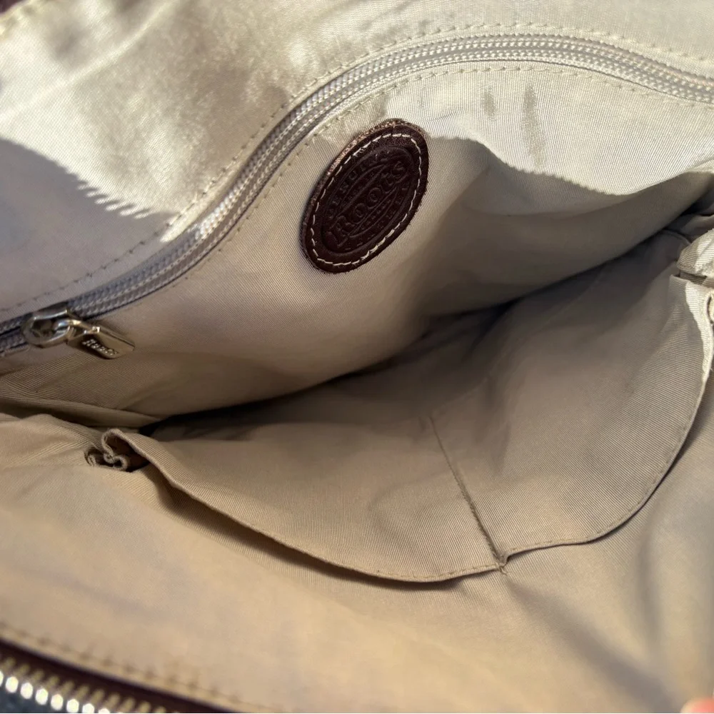 Roots Brown Crossbody Bag - Picture 5 of 7
